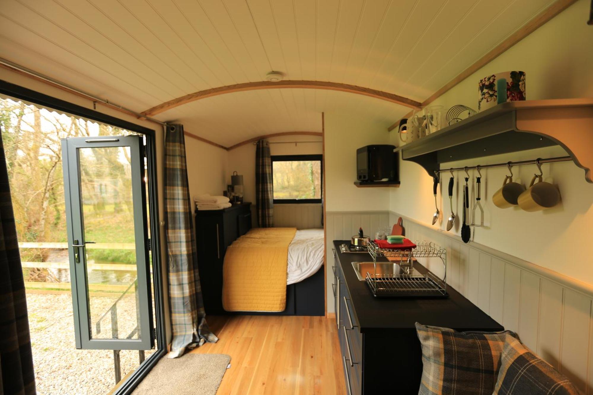 Otter Shepherds Hut Bodmin